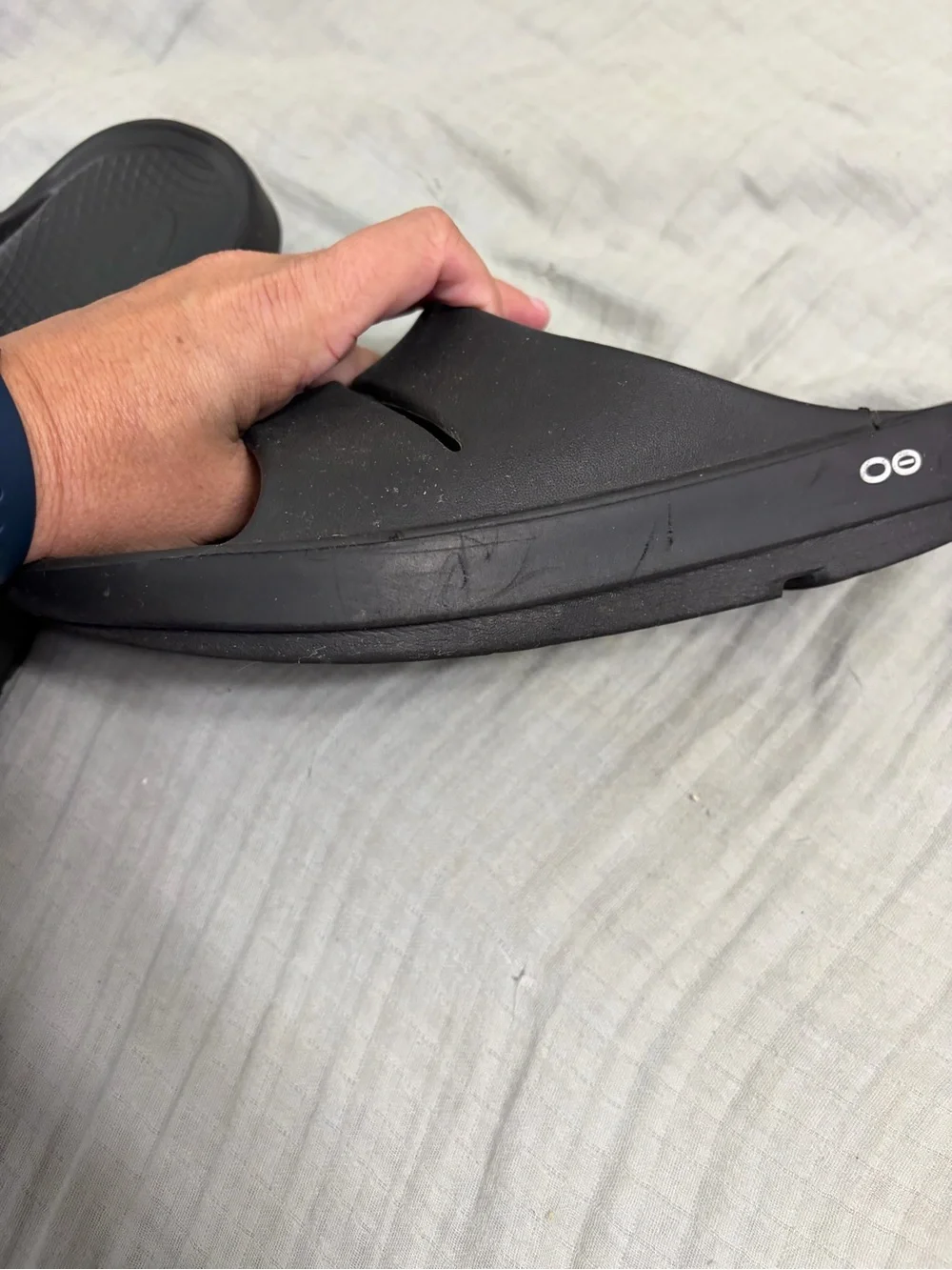 OOFOS OOaah slides black size EU 42 M9 W11